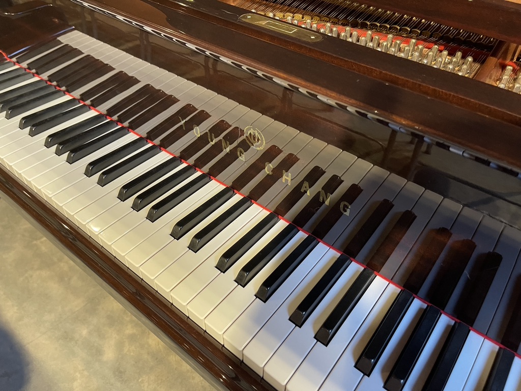 Young Chang PG-185 Grand Piano - Image 2