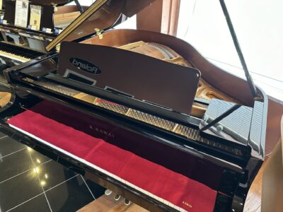 Kawai GM-10 Baby Grand Piano