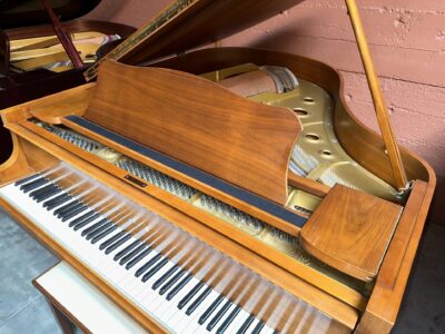 Yamaha G2 Baby Grand Piano